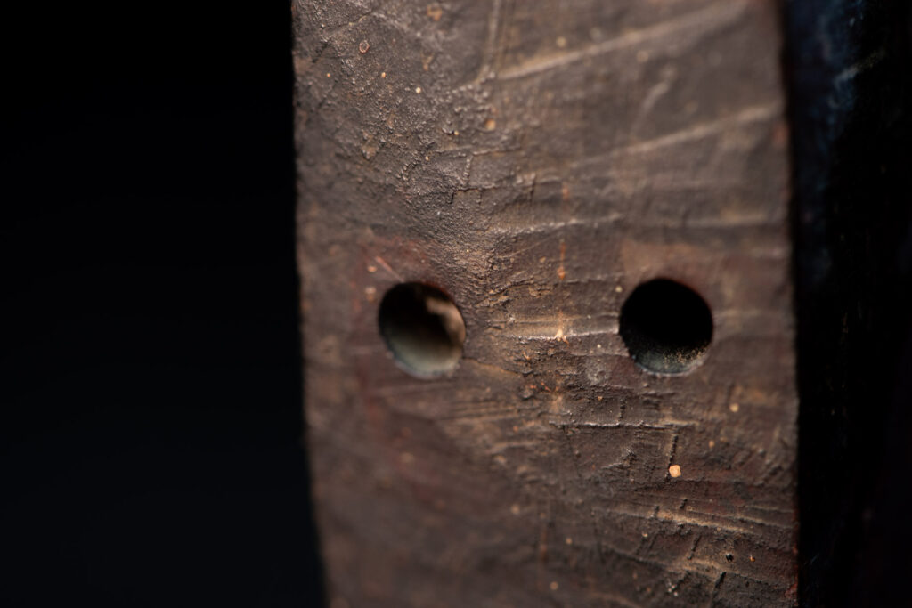 Old shaman’s box – Puyuma tribe – inlaid with mother-of-pearl in triangular patterns, reflecting the distinctive style of the Puyuma tribes. The box is also decorated with embedded old coins.