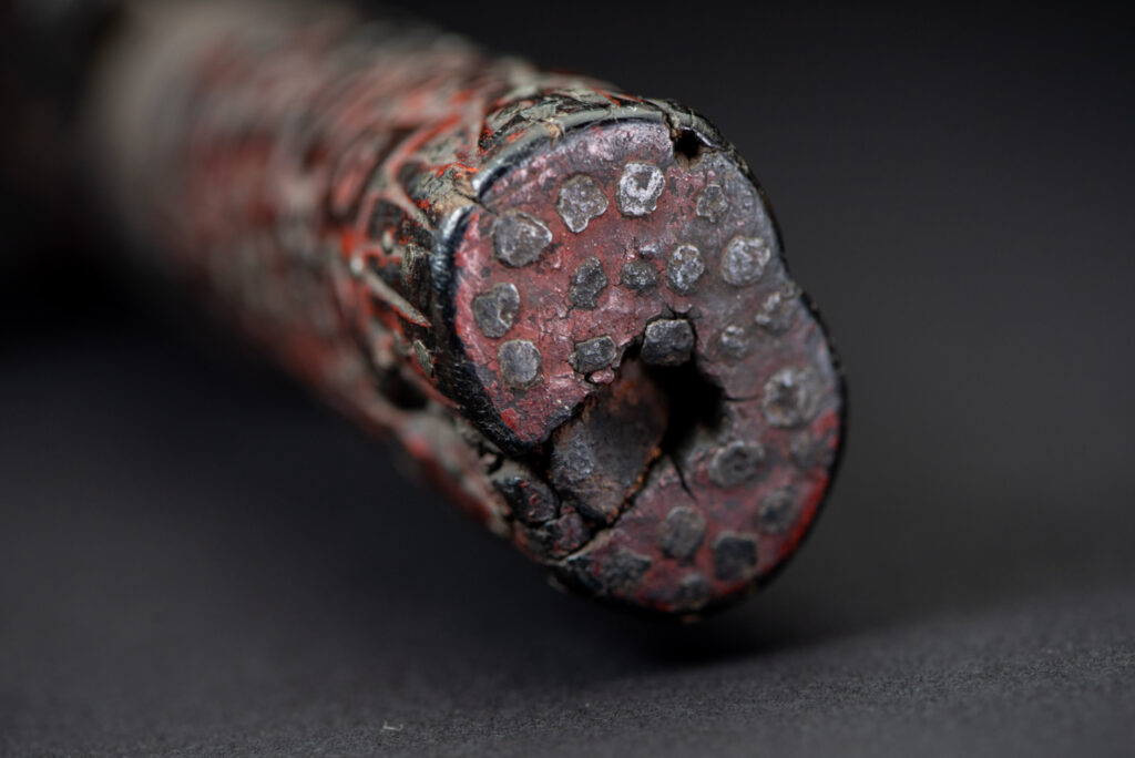 Exceptional and rare Taiwan ceremonial sword. Probably early 19th century. Paint with red pigments.