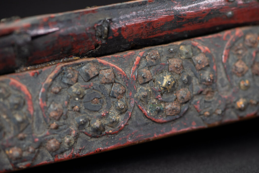 Exceptional and rare Taiwan ceremonial sword. Probably early 19th century. Paint with red pigments.