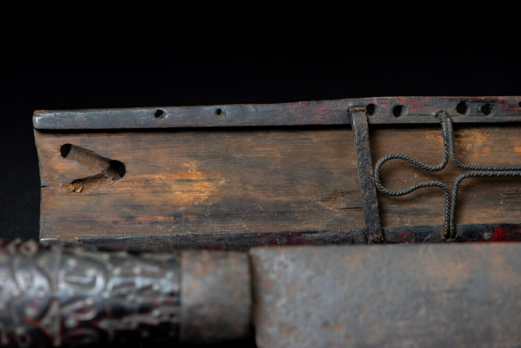 Exceptional and rare Taiwan ceremonial sword. Probably early 19th century. Paint with red pigments.