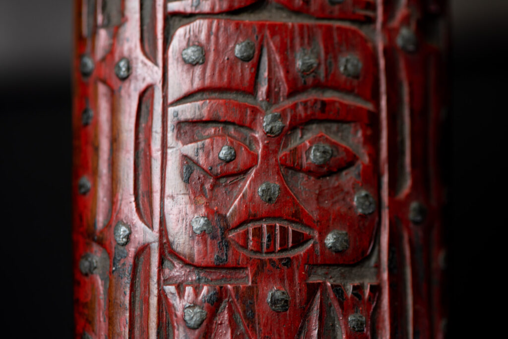 Exceptional and rare Taiwan ceremonial sword. Probably early 19th century. Paint with red pigments.