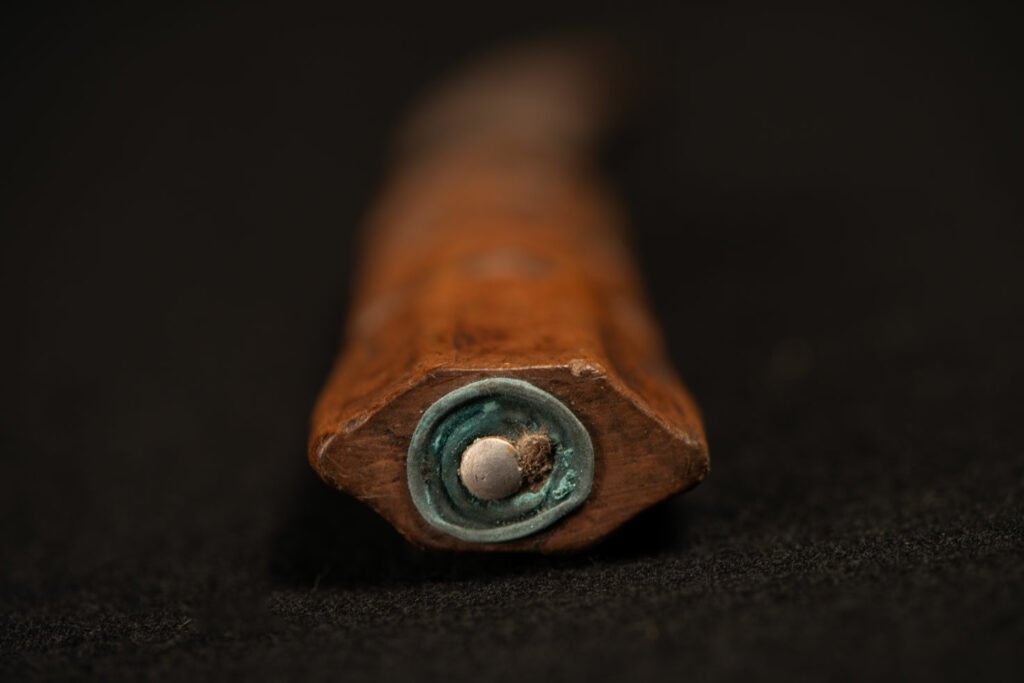 Small knife from the Paiwan tribe with a carved wooden handle. This sheath less knife was mainly used for skinning hunted animals.