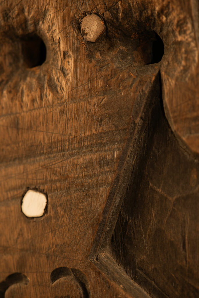 Paiwan tribes wood Door- 19 century - south Taiwan. detail