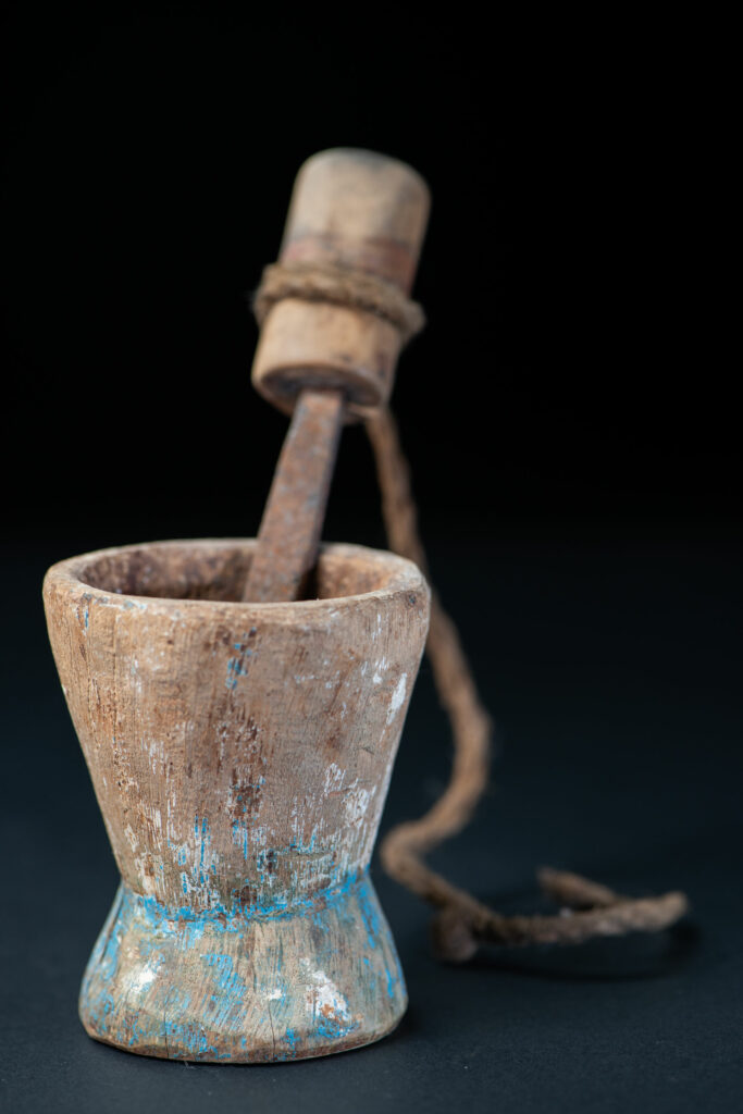 Betel Nut Mortar with Pestle – Atayal Tribe