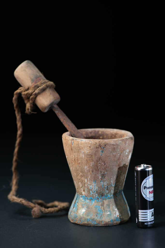 Betel Nut Mortar with Pestle – Atayal Tribe