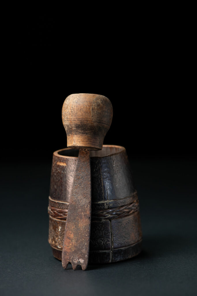 Bamboo Mortar Carved with Foliage and Wrapped with a Rattan Braid, with Pestle – Pingpu Tribe