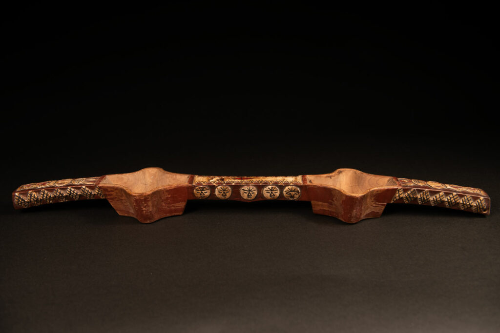 Paiwan tribe wooden double cup for Millet wine carved and paint