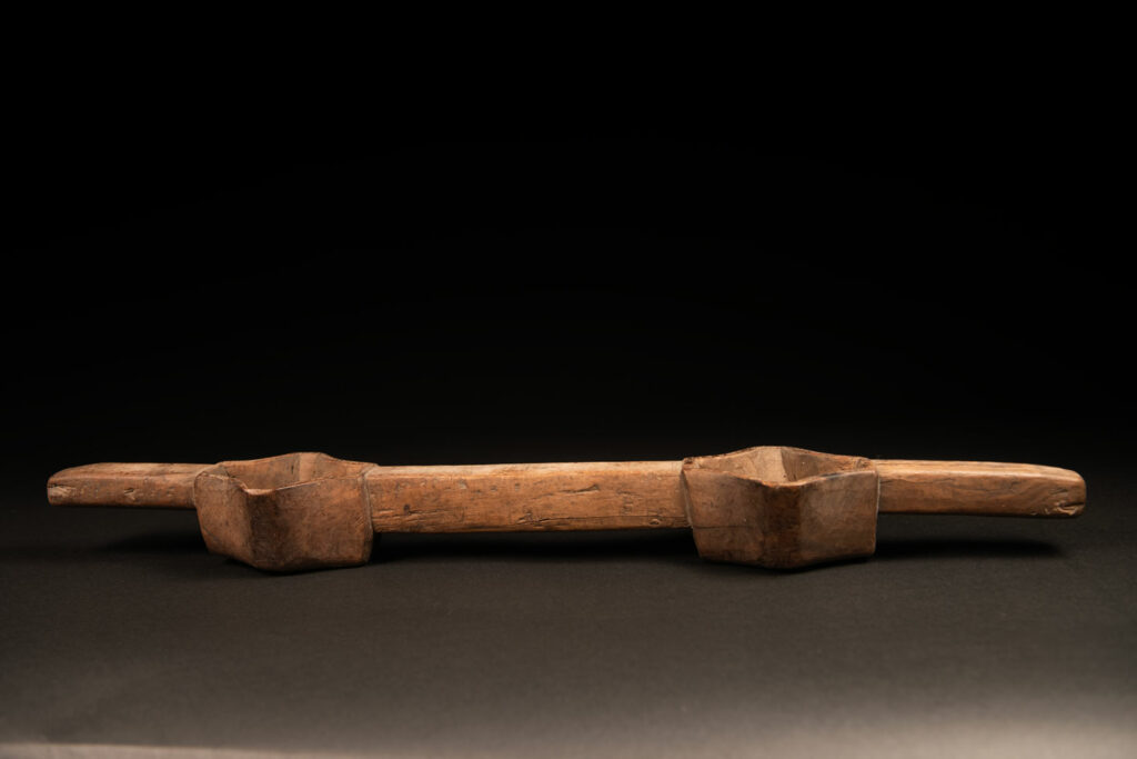 Wooden double cup for wine from Paiwan tribe without carving and paint.