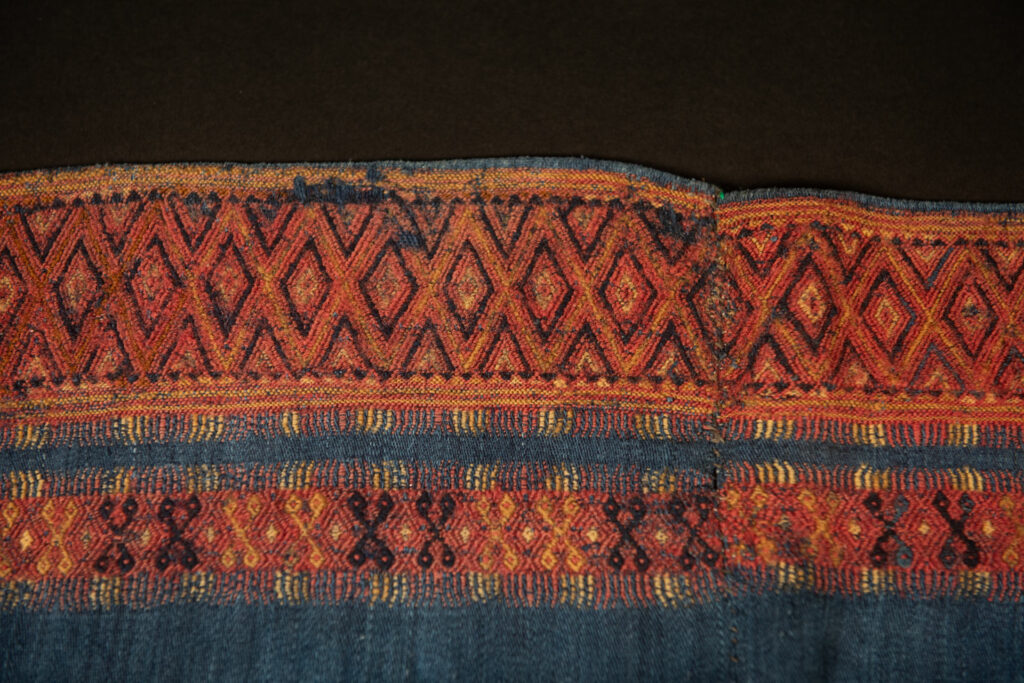 Ancient mourning shawl of the Paiwan tribe – South Taiwan