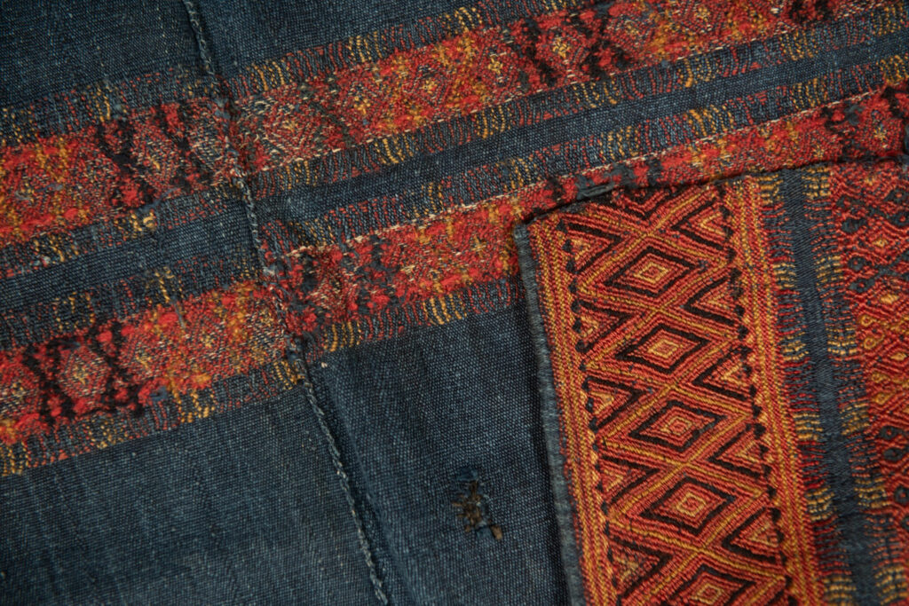 Ancient mourning shawl of the Paiwan tribe – South Taiwan