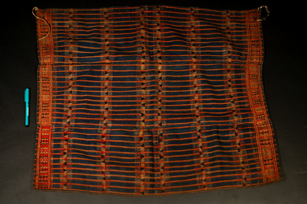 Ancient mourning shawl of the Paiwan tribe – South Taiwan
