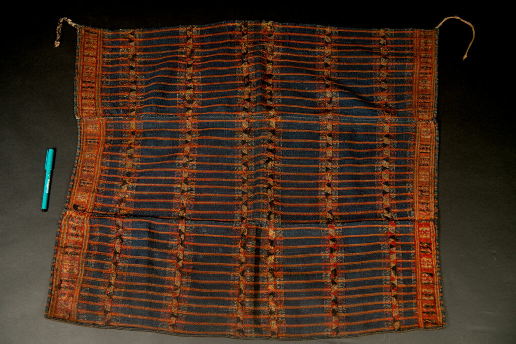 Ancient mourning shawl of the Paiwan tribe – South Taiwan