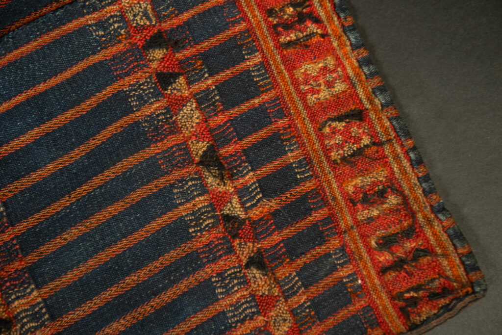 Ancient mourning shawl of the Paiwan tribe – South Taiwan