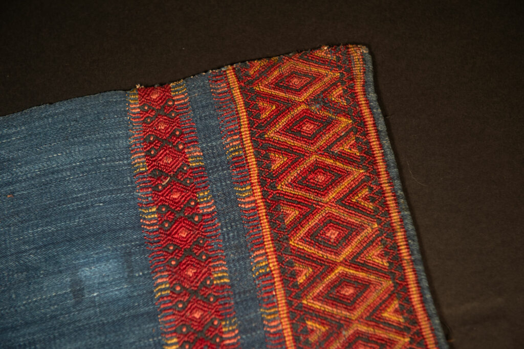 Ancient mourning shawl of the Paiwan tribe – South Taiwan