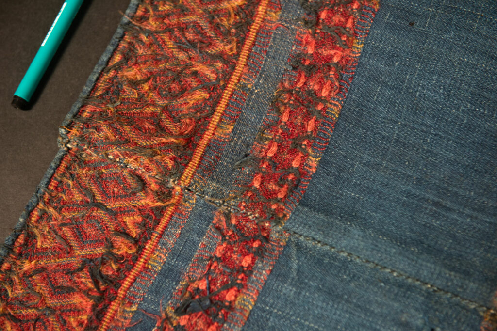 Ancient mourning shawl of the Paiwan tribe – South Taiwan