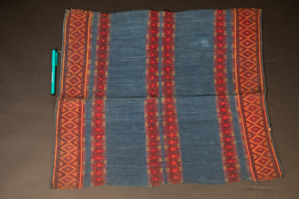 Ancient mourning shawl of the Paiwan tribe – South Taiwan