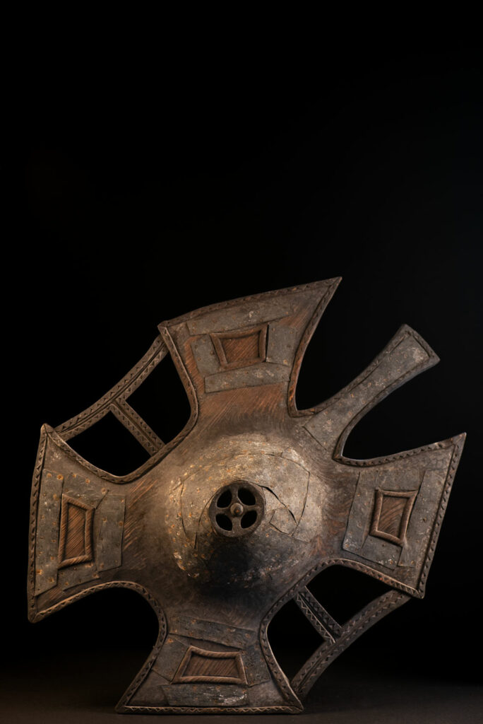 Female headgear called ragat, traditionally worn on ceremonial occasions.