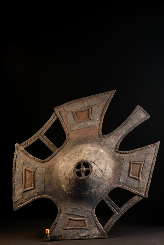 Female headgear called ragat, traditionally worn on ceremonial occasions.