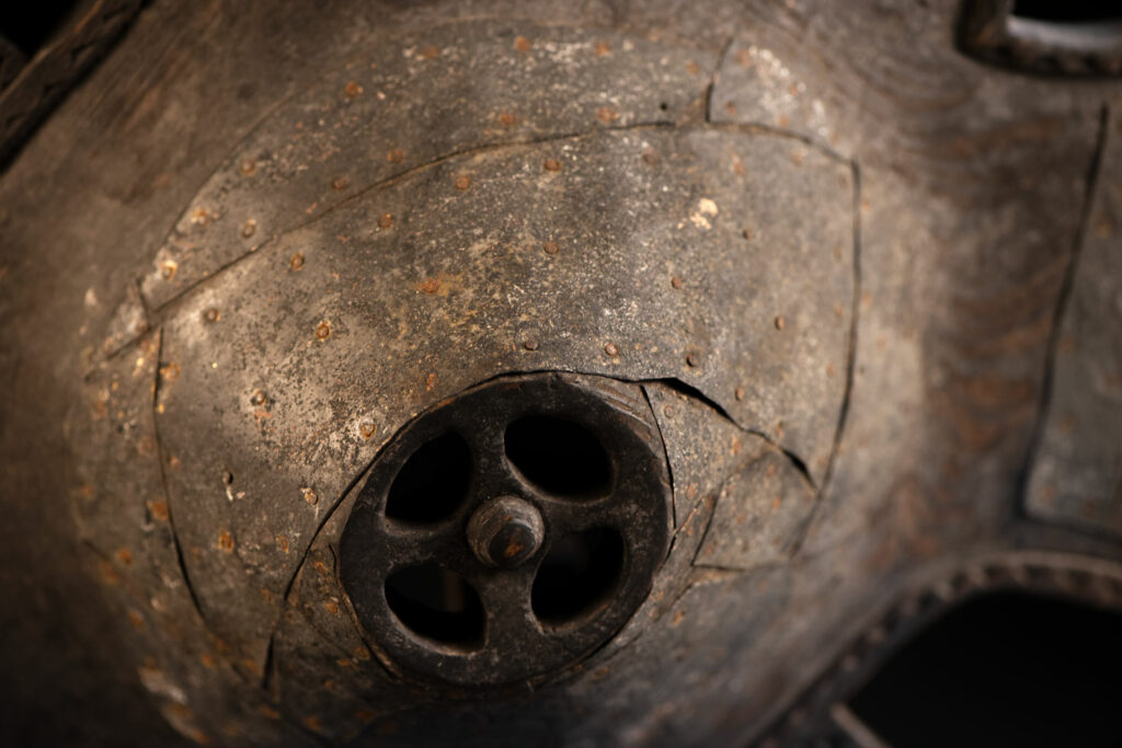 Female headgear called ragat, traditionally worn on ceremonial occasions.
