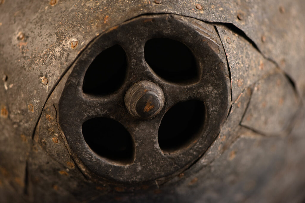 Female headgear called ragat, traditionally worn on ceremonial occasions.