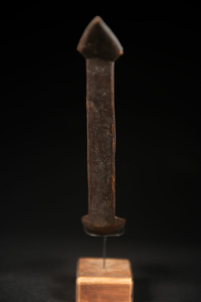 Paiwan tribe spoon in wood, carved at the front with a sacred one hundred pace snake.