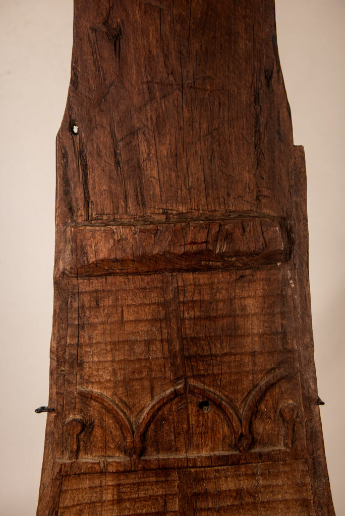 Yami tribe from Orchid island - Taiwan-ancestor home Pillar "tomok" carved with 2 pairs of horn and the typical waves.