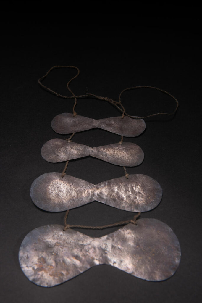 yami tribe necklace for man , in Sīver.